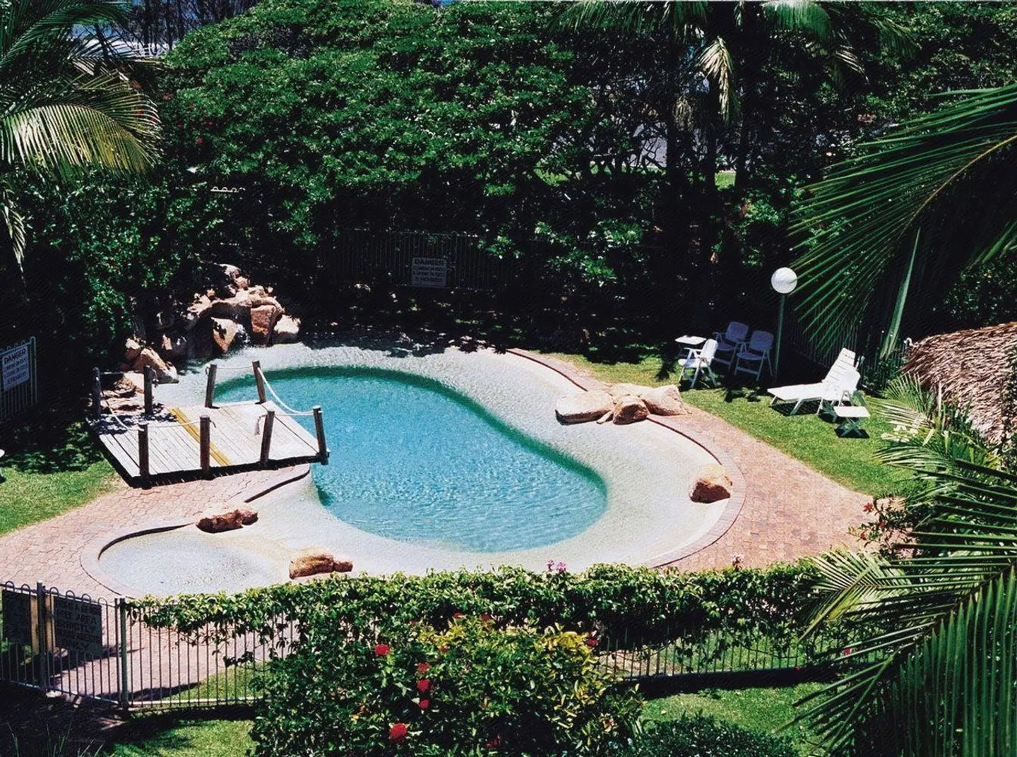 Rosslyn Bay Resort OUTDOOR_POOL