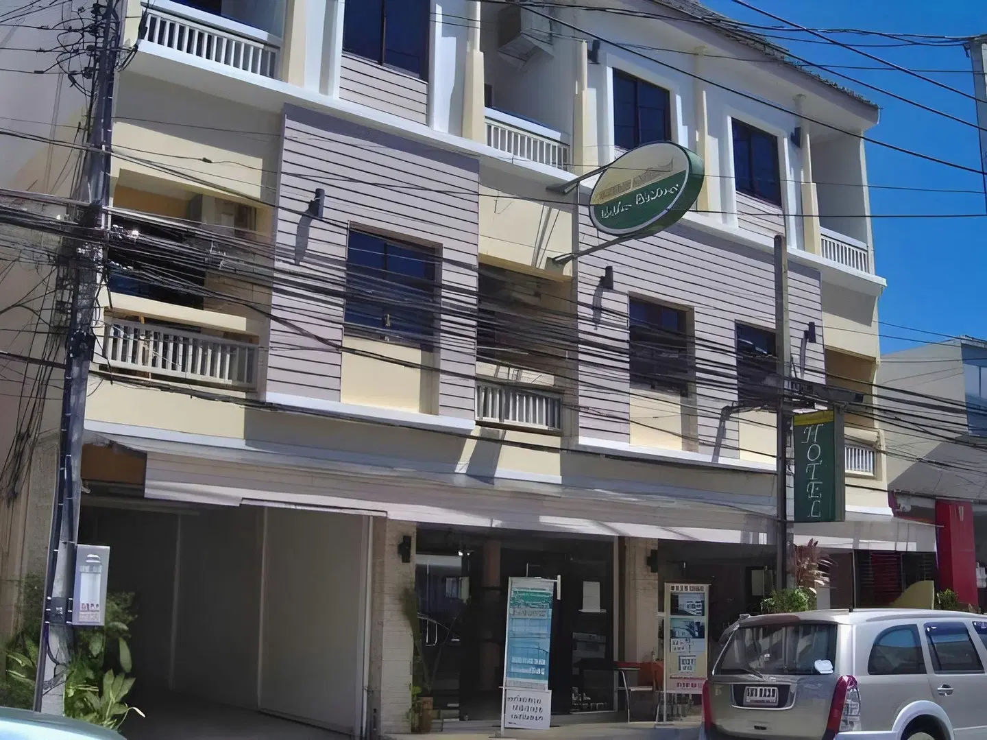 Nathon Residence EXTERIOR