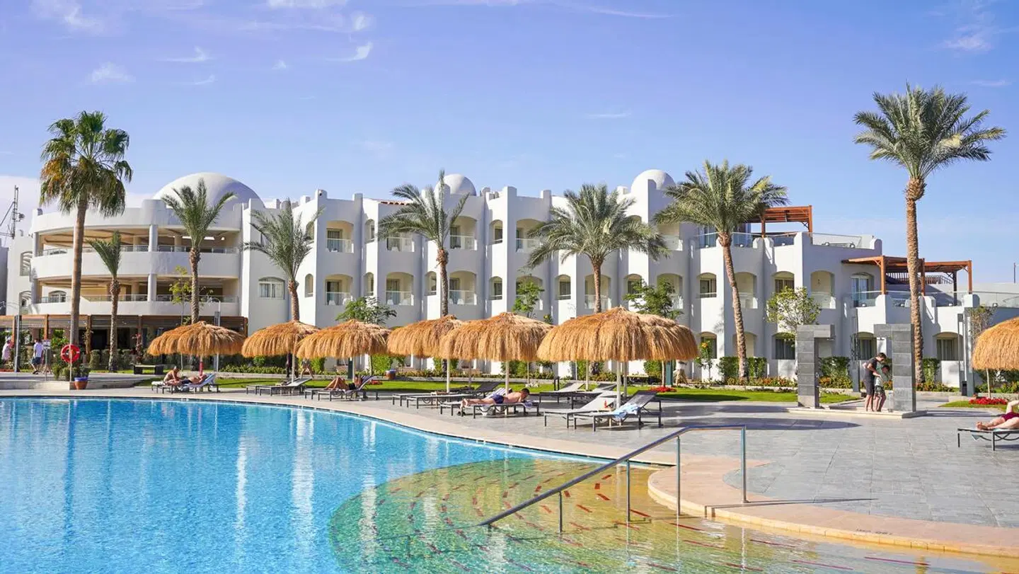 Palm Royale Resort Soma Bay OUTDOOR_POOL