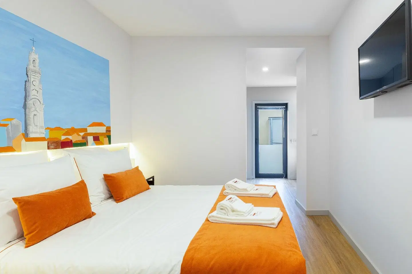 Serra do Pilar Porto Suites ROOM_EXAMPLE