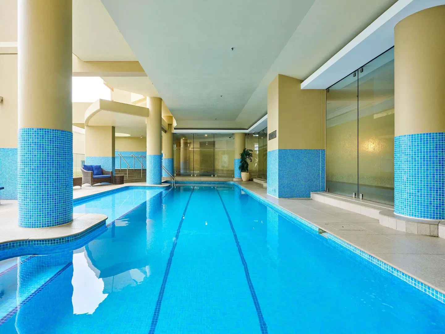 The Sebel Sydney Chatswood Hallenbad
