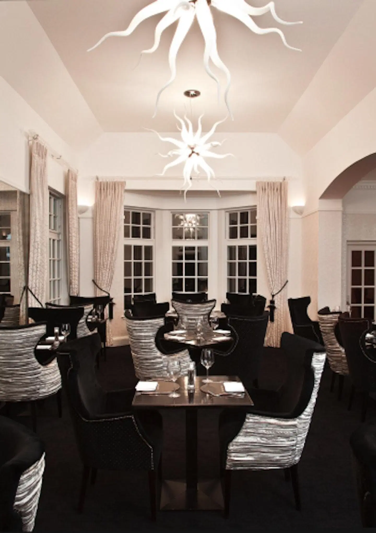 The Cairn Lodge & Hotel Restaurant