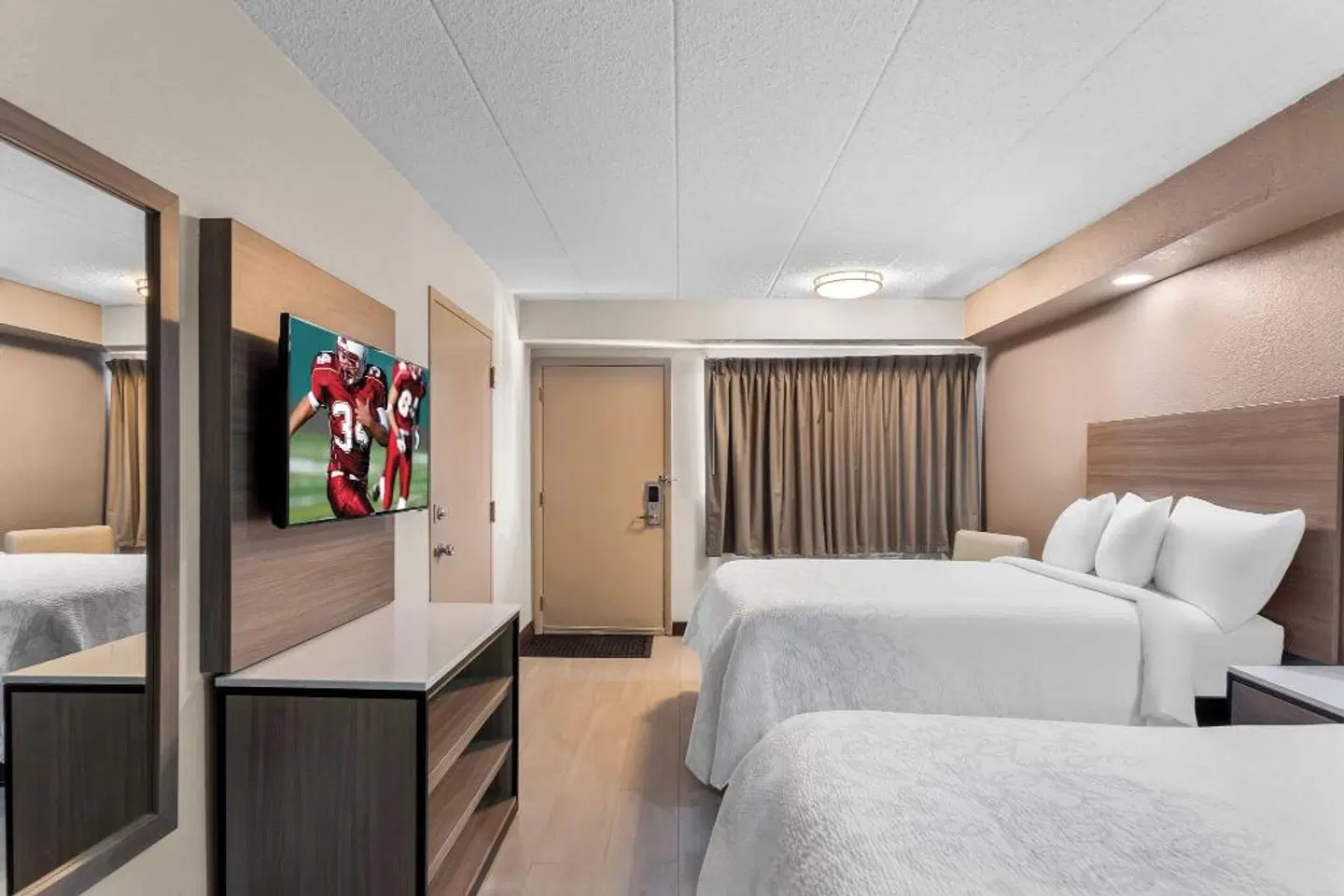 Red Roof PLUS+ Chicago - Hoffman Estates ROOM_EXAMPLE