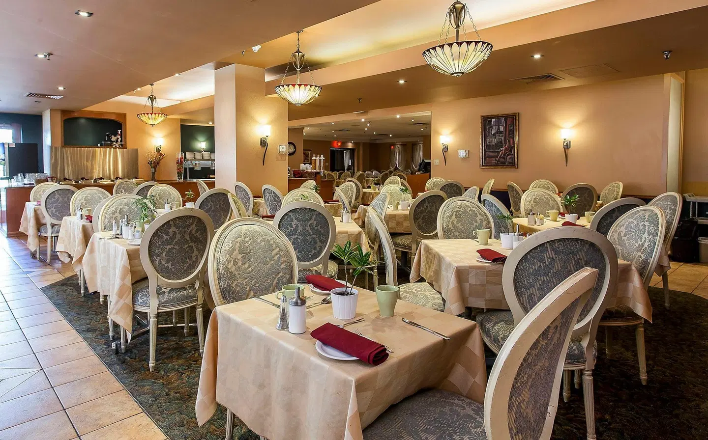 Le Nouvel Hotel & Spa Restaurant