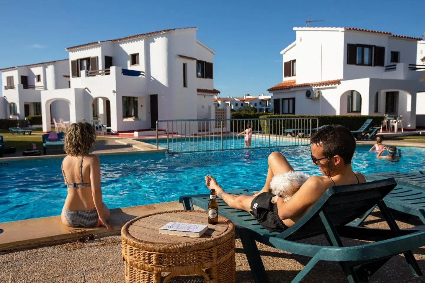 Yucas Homes OUTDOOR_POOL