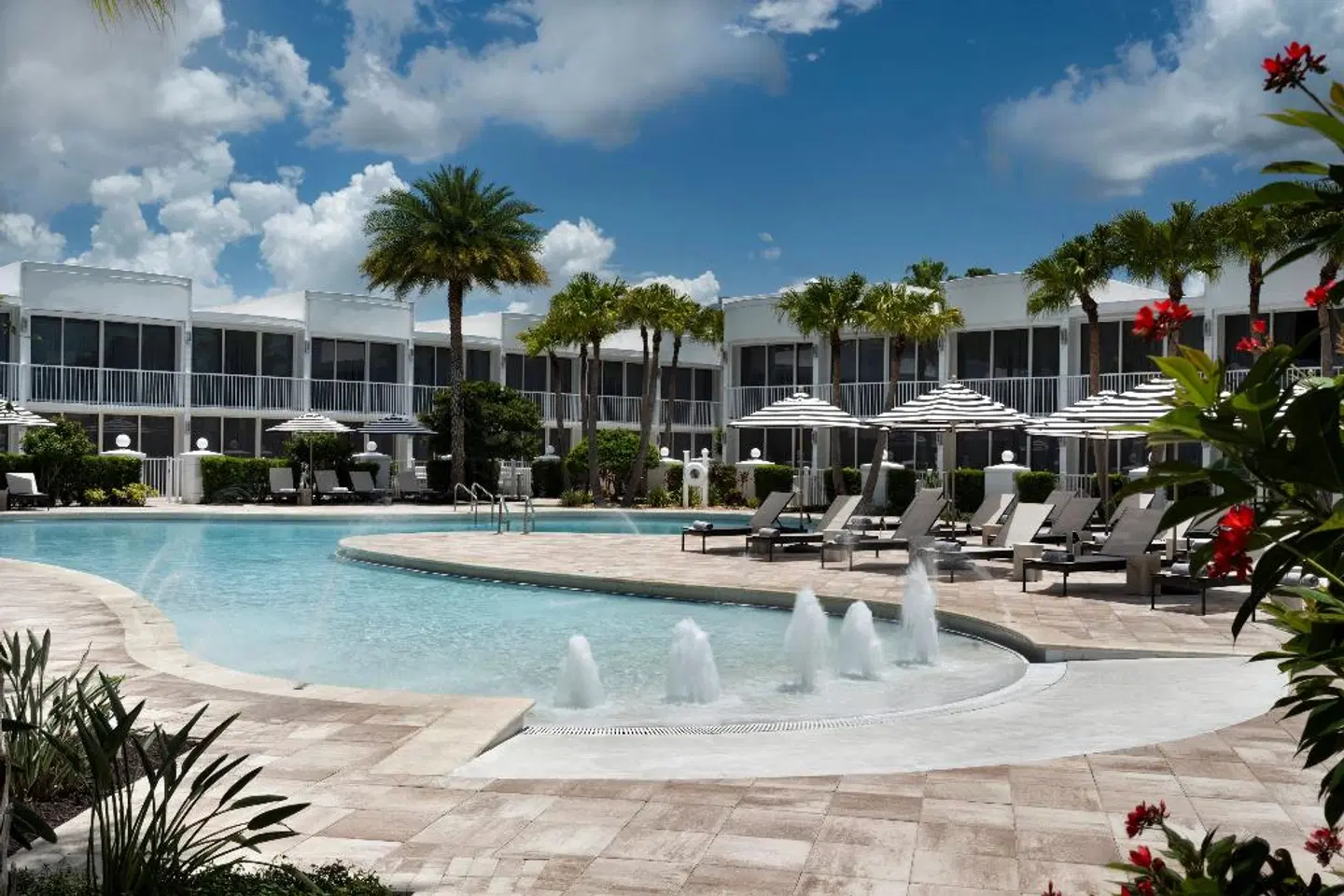 Renaissance Orlando Resort and Spa OUTDOOR_POOL