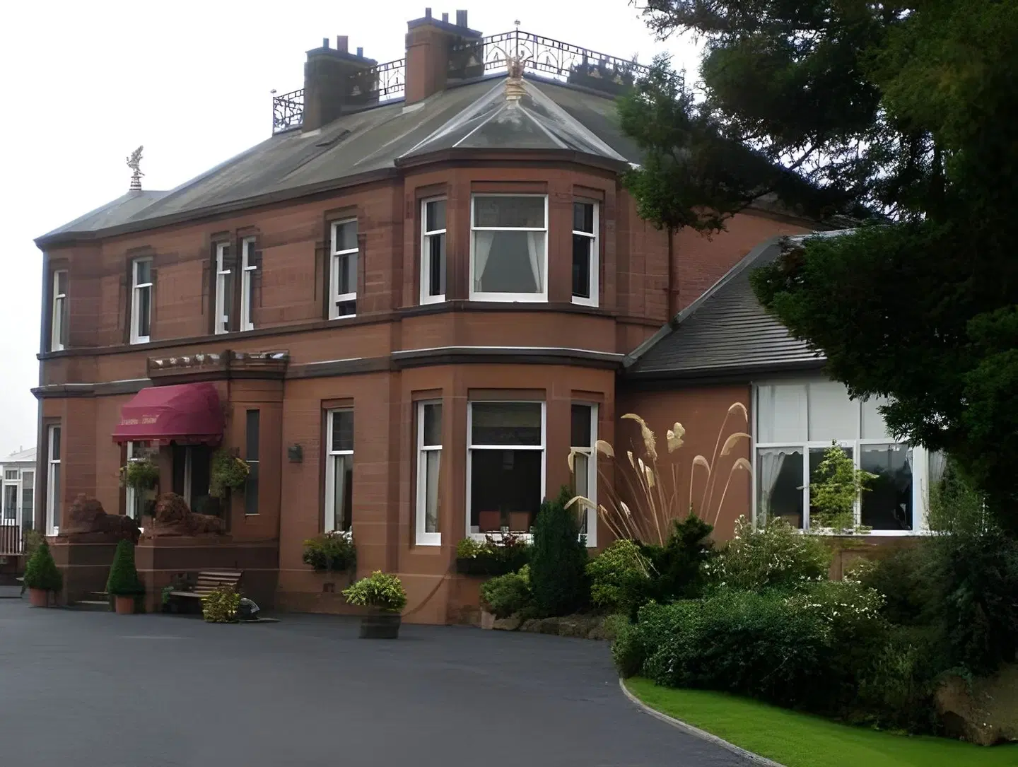 Somerton House Hotel EXTERIOR