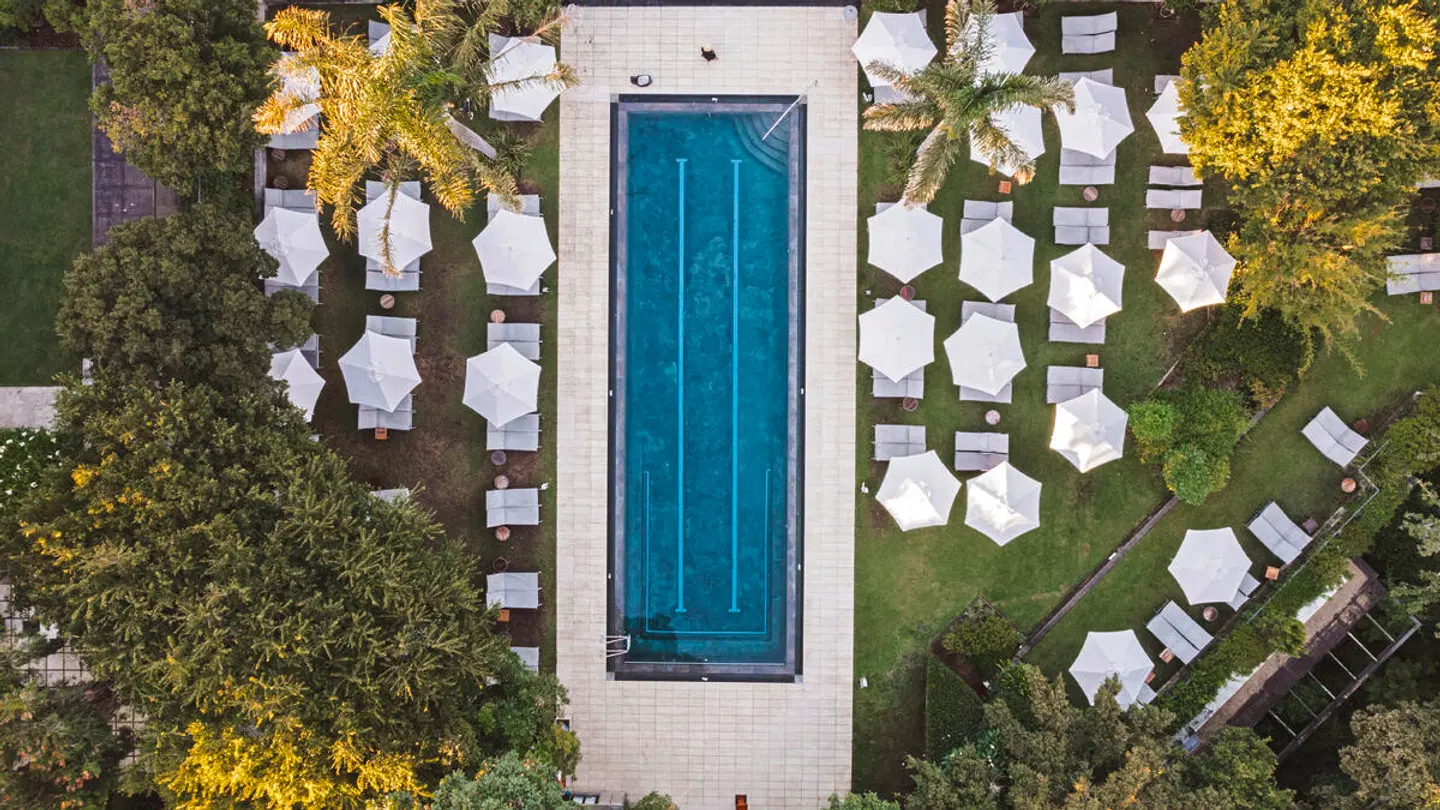 The Vineyard Hotel EXTERIOR
