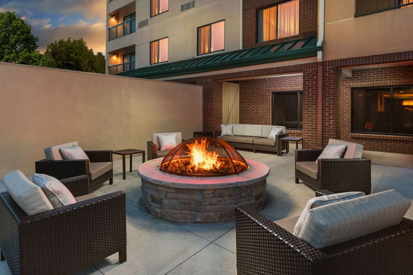Courtyard by Marriott Chicago Bloomingdale LOUNGE_LOBBY