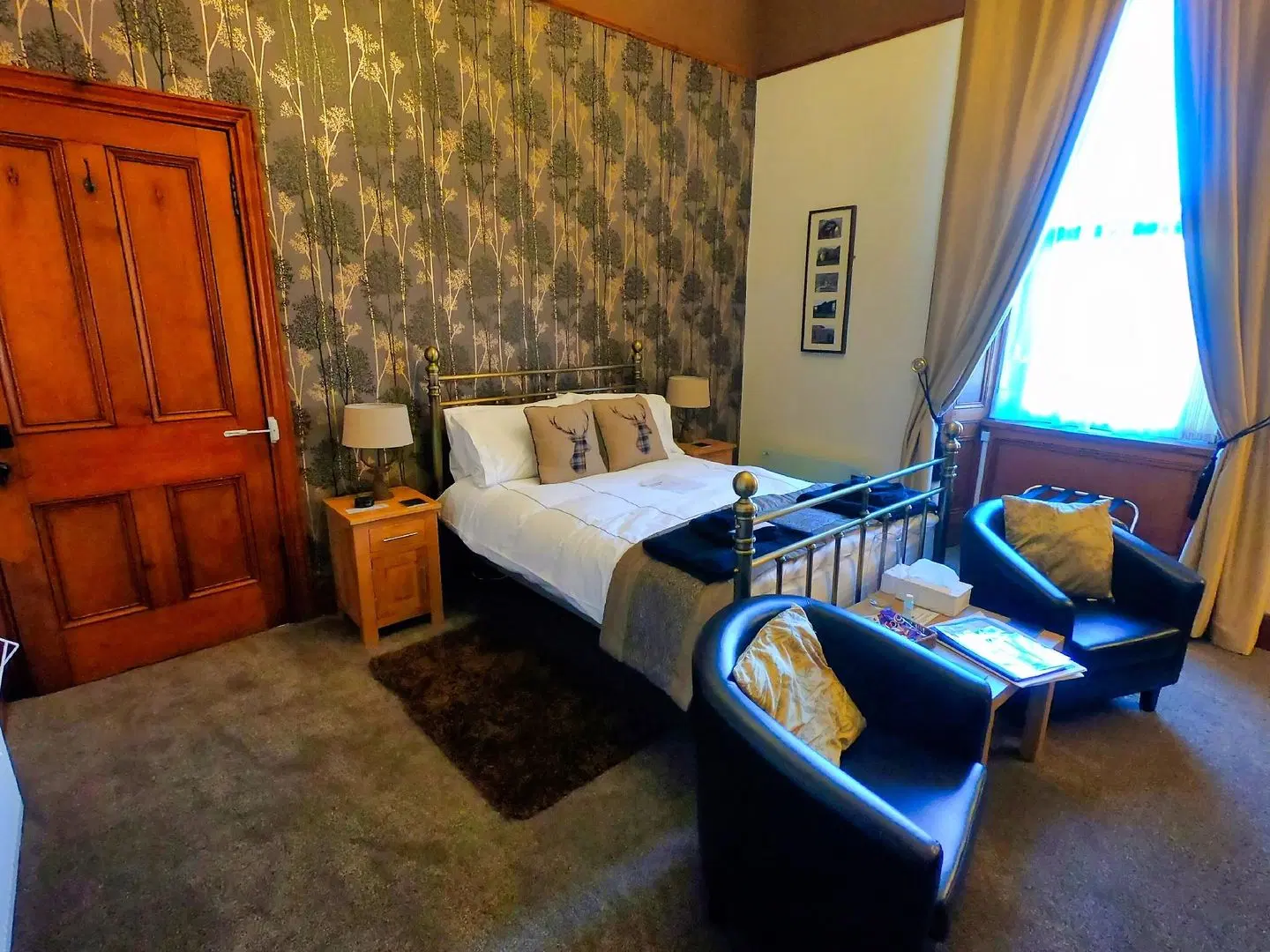 Gowanlea Heights ROOM_EXAMPLE