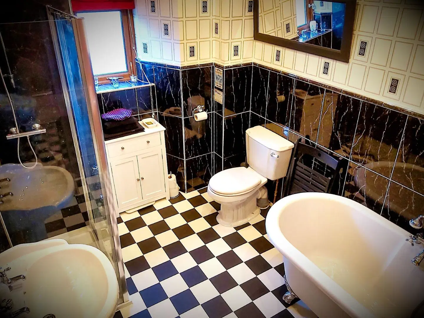Gowanlea Heights Badezimmer