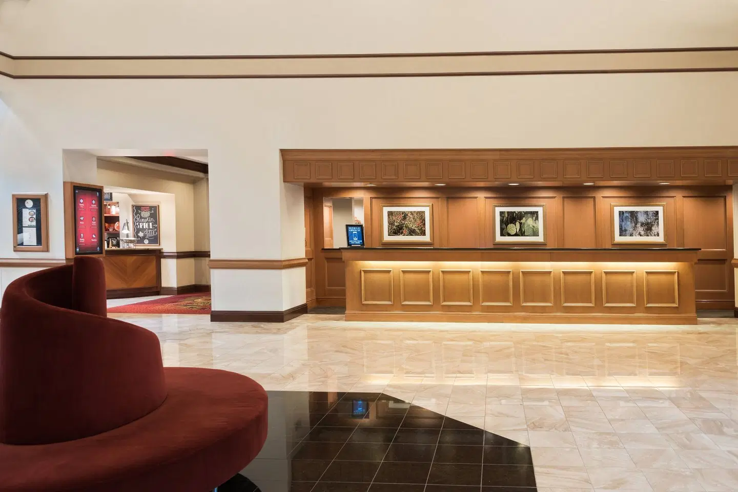 Chicago Marriott Northwest LOUNGE_LOBBY