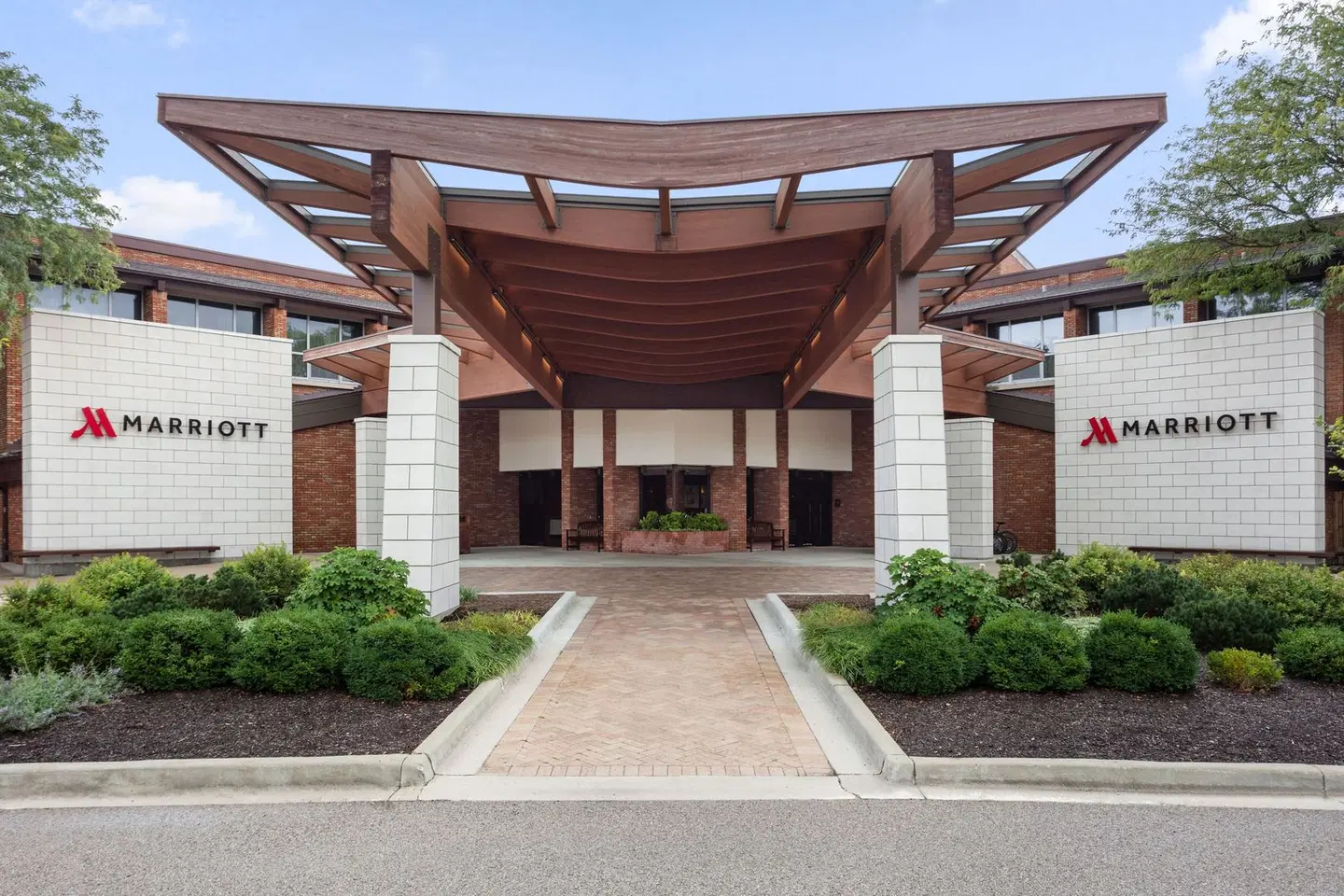 Lincolnshire Marriott Resort EXTERIOR