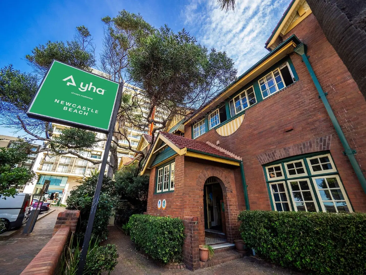 Newcastle Beach YHA EXTERIOR