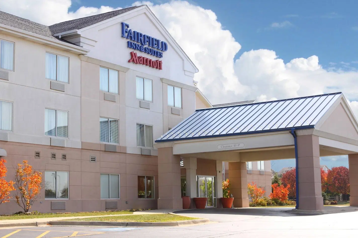Fairfield Inn & Suites by Marriott Chicago St. Charles EXTERIOR