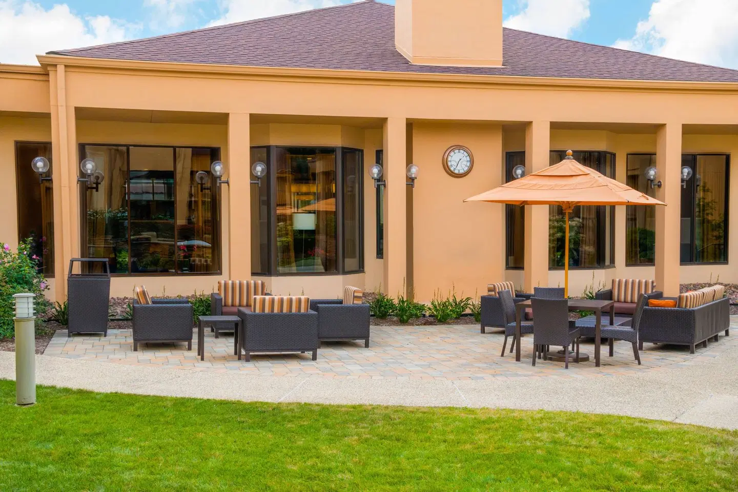 Courtyard by Marriott Chicago Deerfield Terrasse