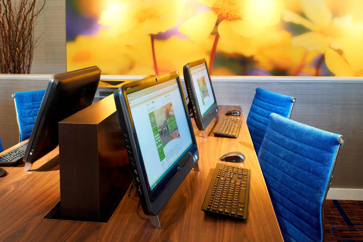 Courtyard by Marriott Chicago Deerfield ROOM_EXAMPLE