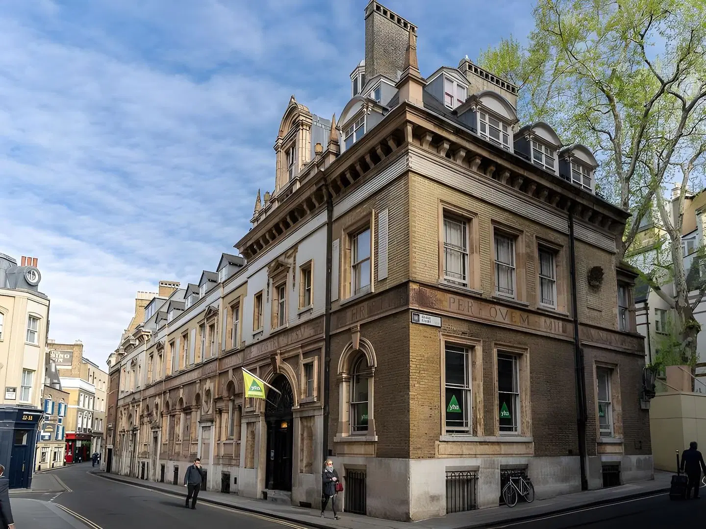 YHA London St Paul's EXTERIOR