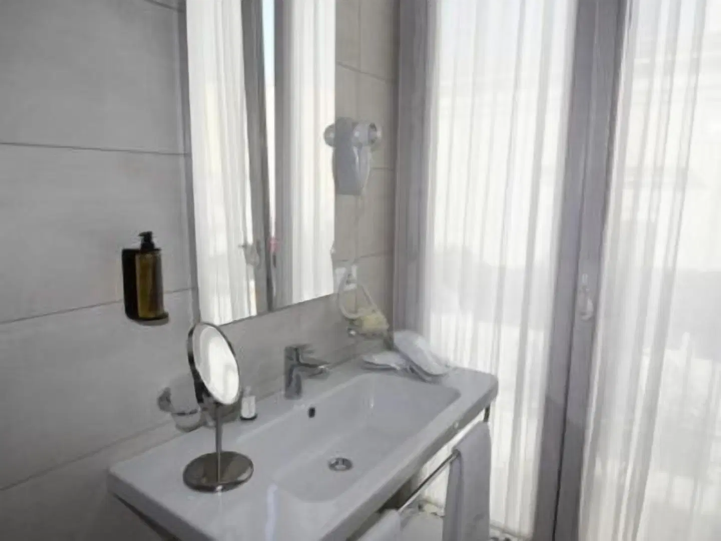 White 1903 Badezimmer
