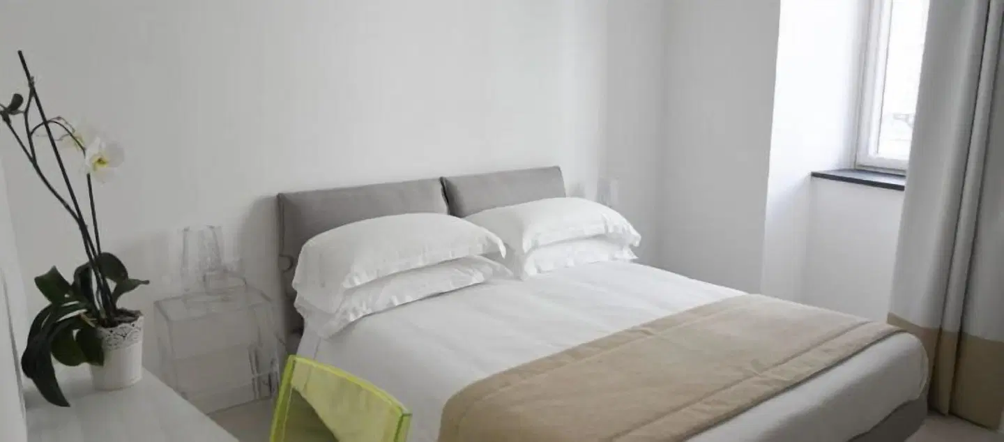 White 1903 ROOM_EXAMPLE