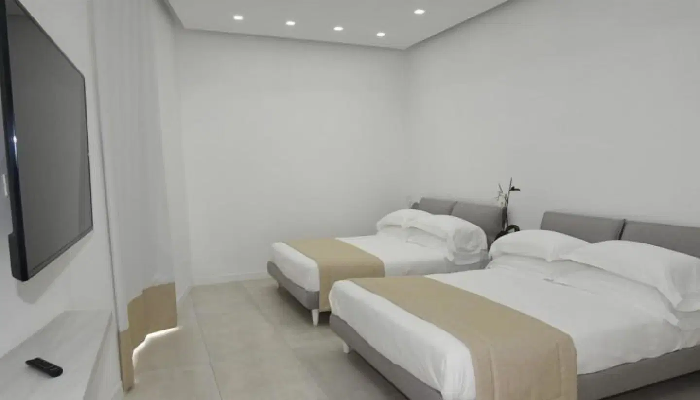 White 1903 ROOM_EXAMPLE