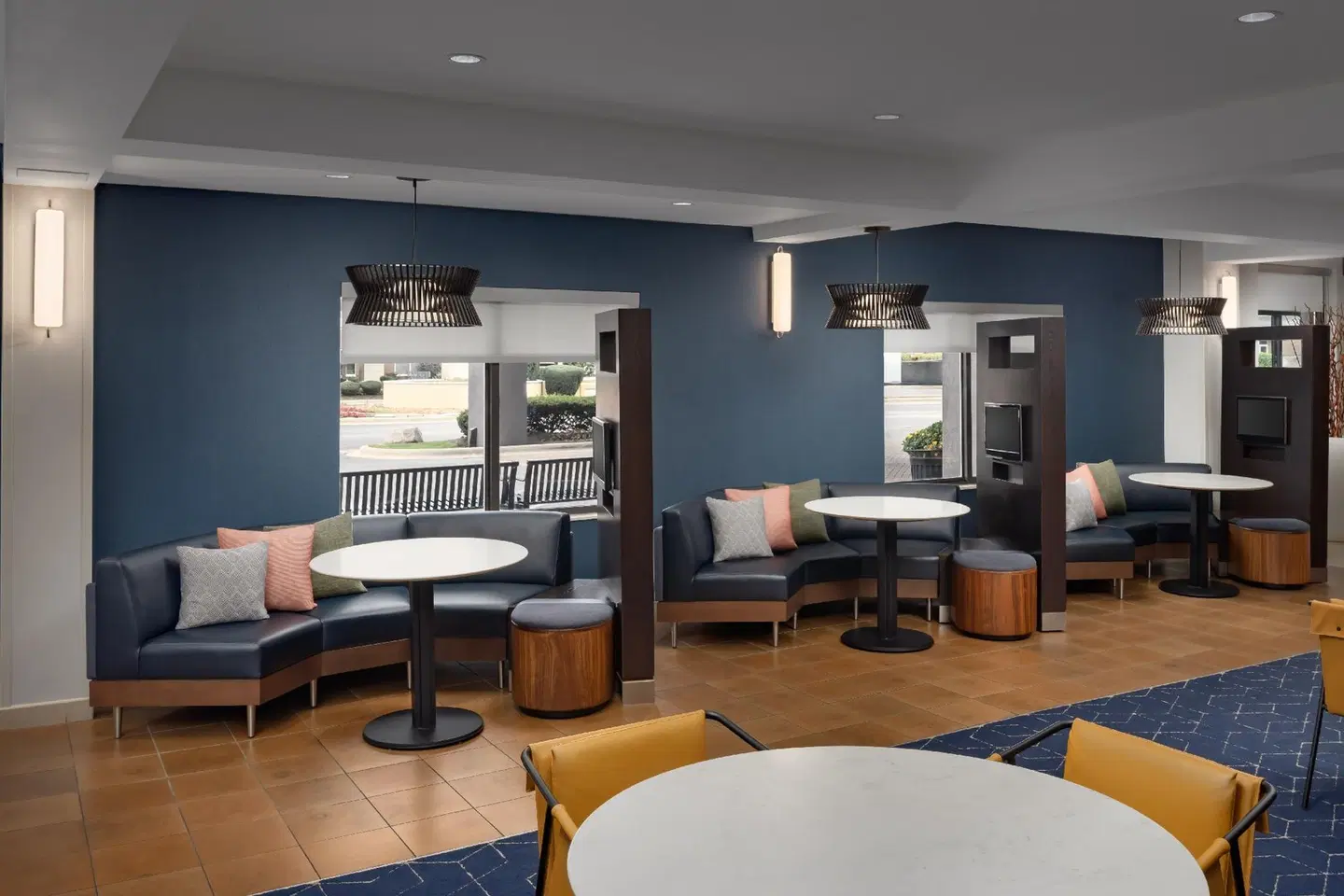 Courtyard by Marriott Chicago Midway Airport Bar