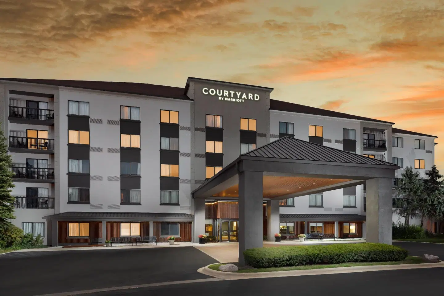 Courtyard by Marriott Chicago Midway Airport EXTERIOR