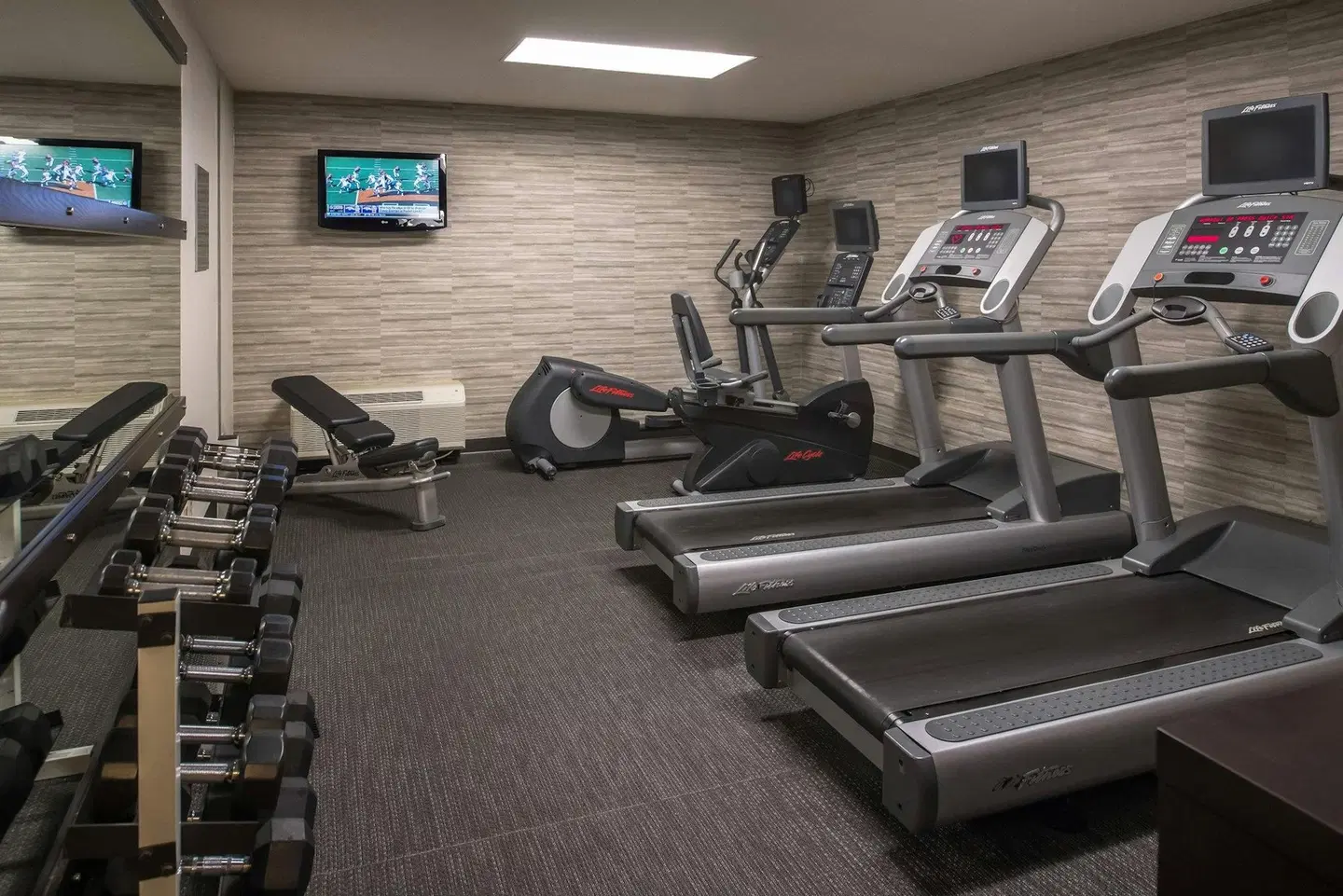 Courtyard by Marriott Spokane Downtown at the Convention Center SPORTS_AND_LEISURE