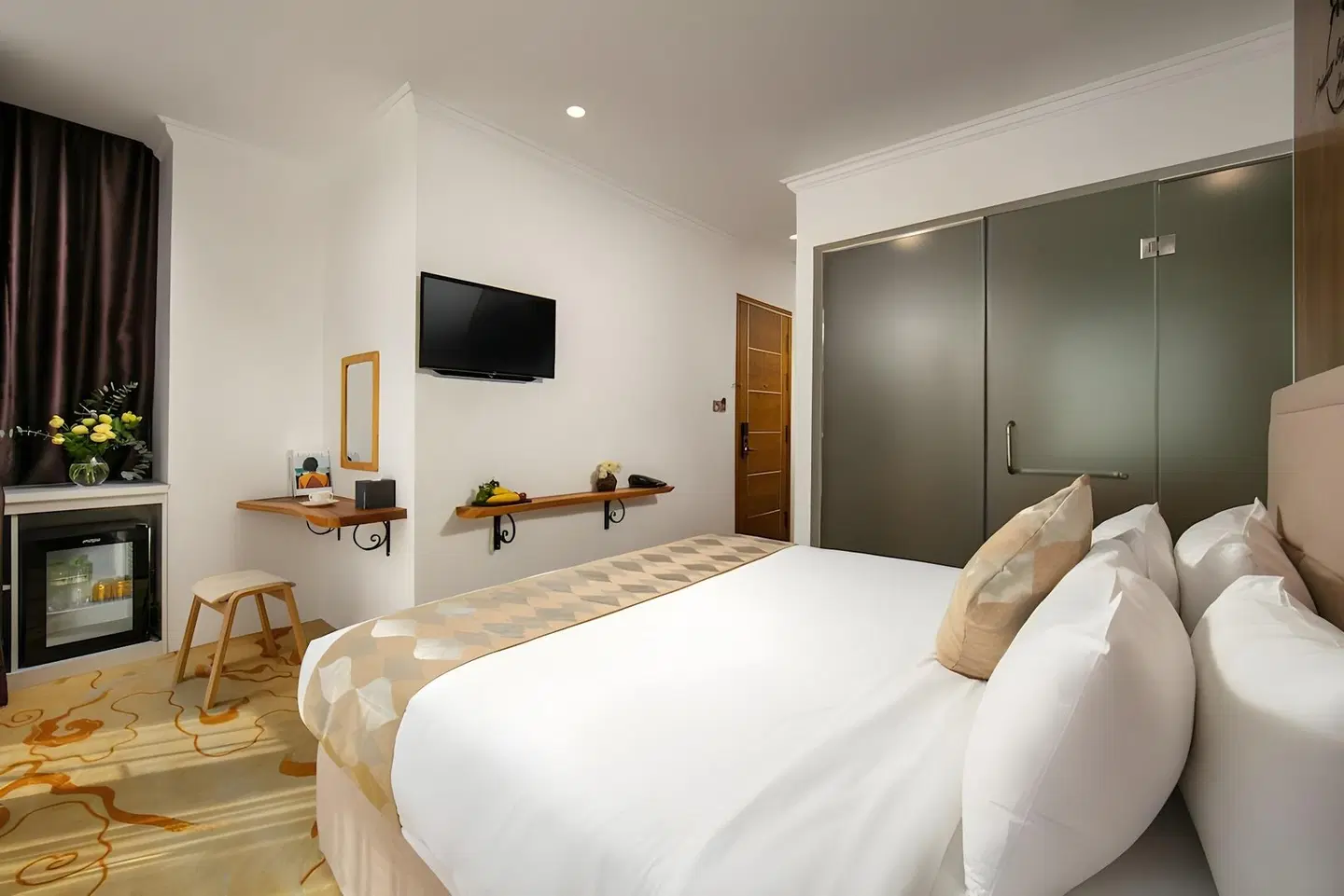 Nesta Hotel Saigon ROOM_EXAMPLE