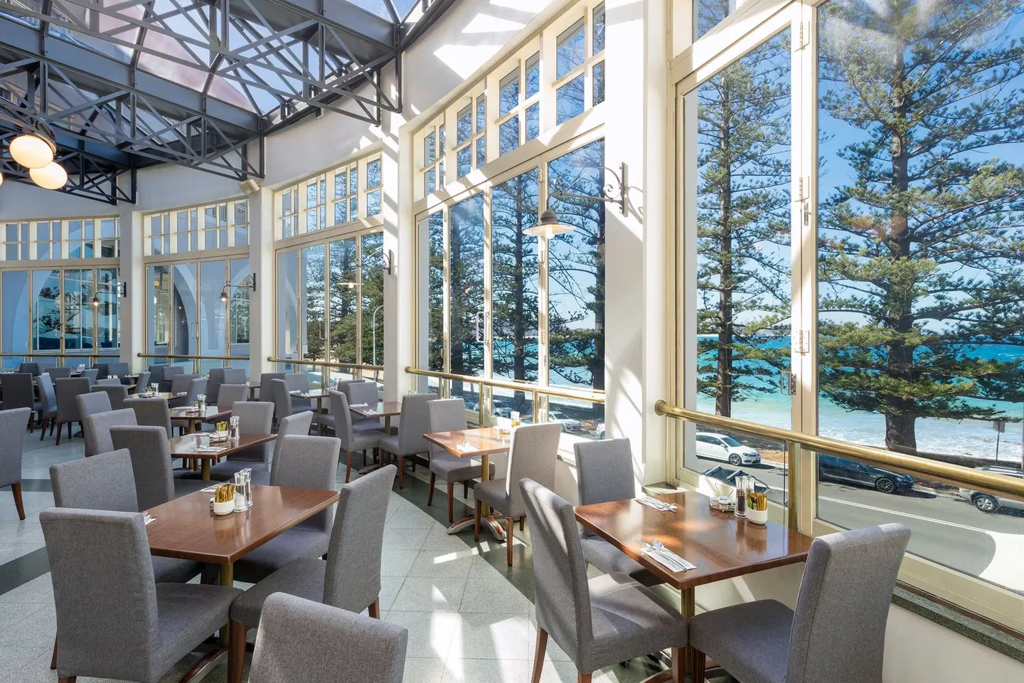 Crowne Plaza Terrigal by IHG Restaurant