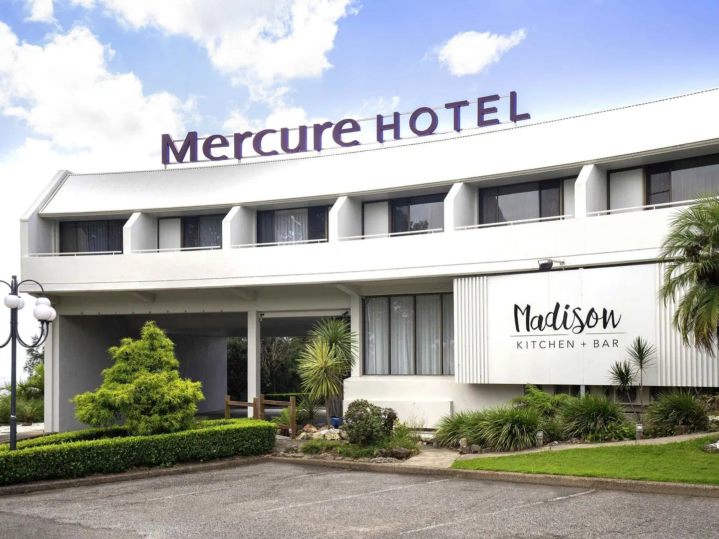 Mercure Charlestown EXTERIOR