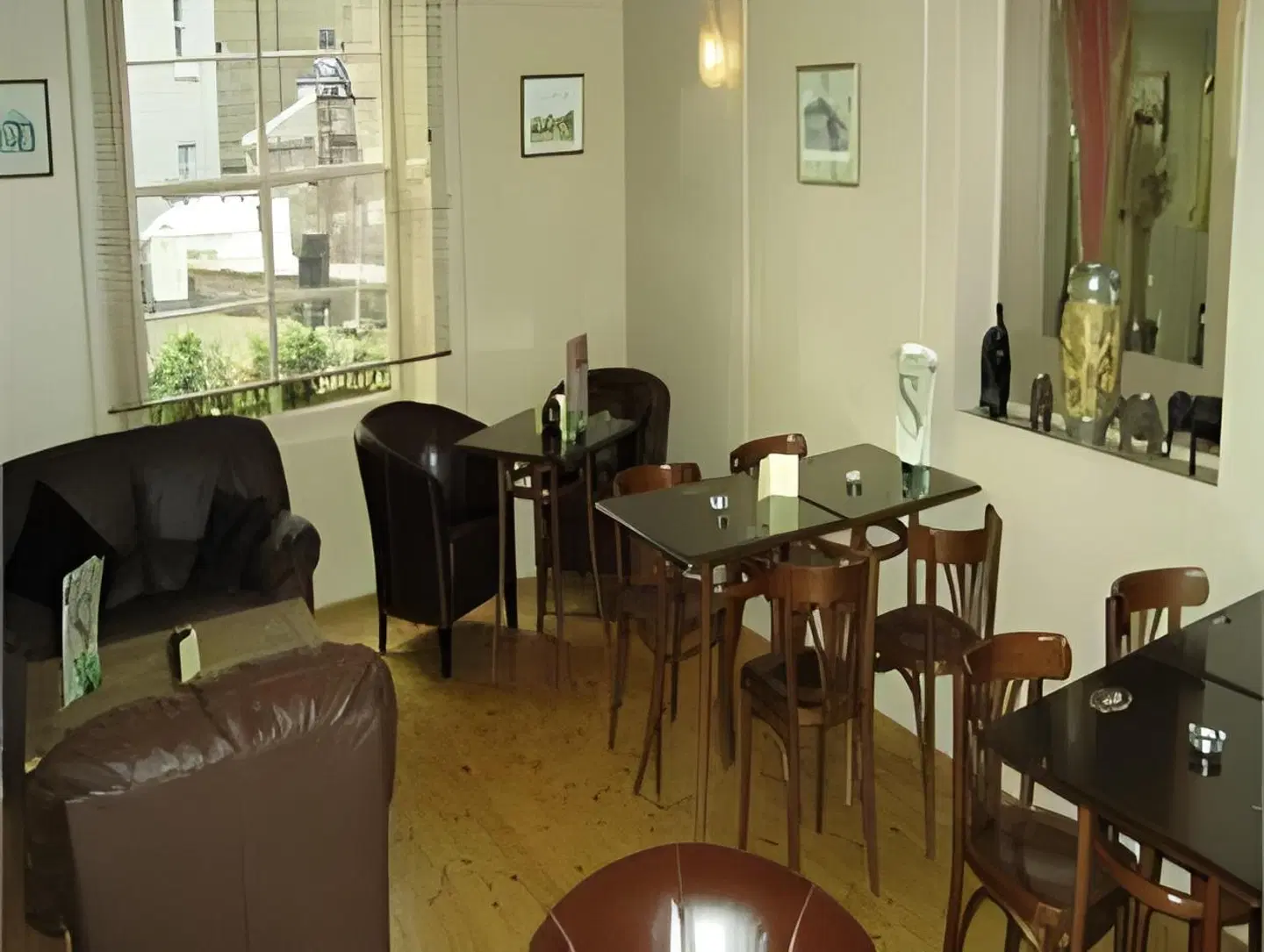 Station Hotel And Restaurant Bar