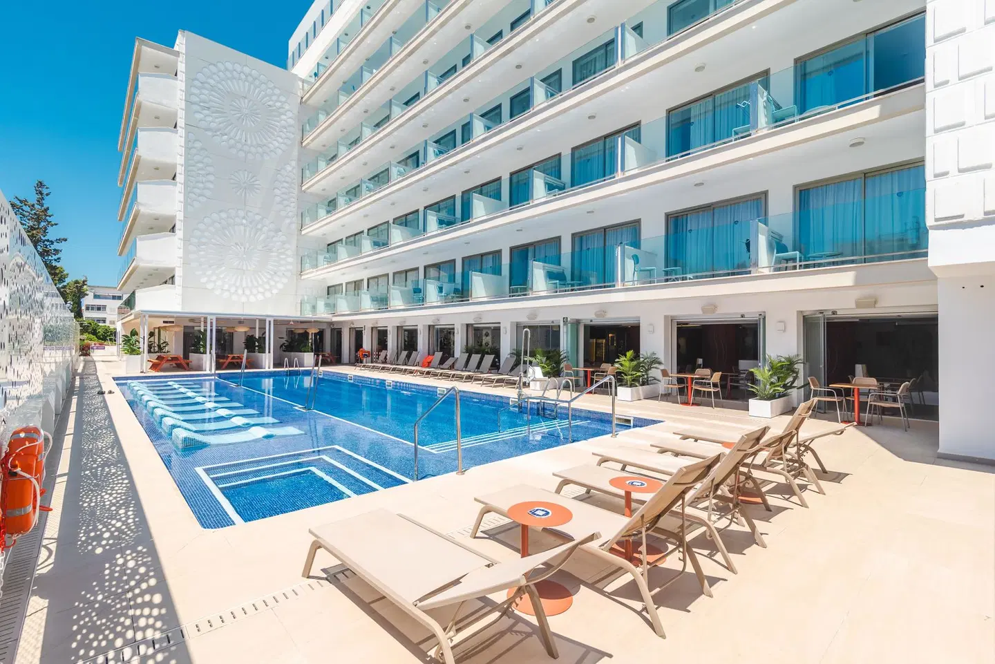 Indico Rock OUTDOOR_POOL
