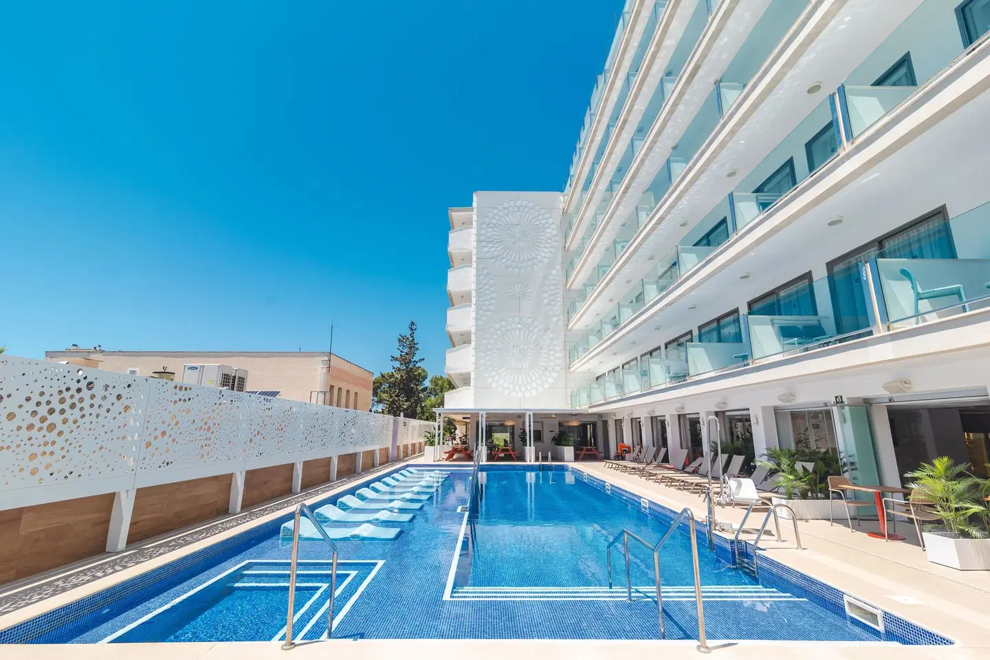 Indico Rock OUTDOOR_POOL