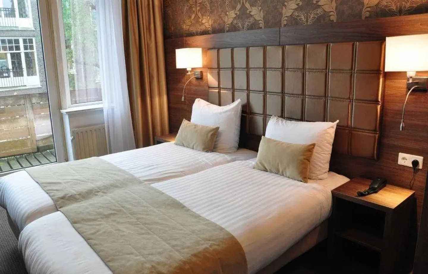 Aadam Wilhelmina ROOM_EXAMPLE