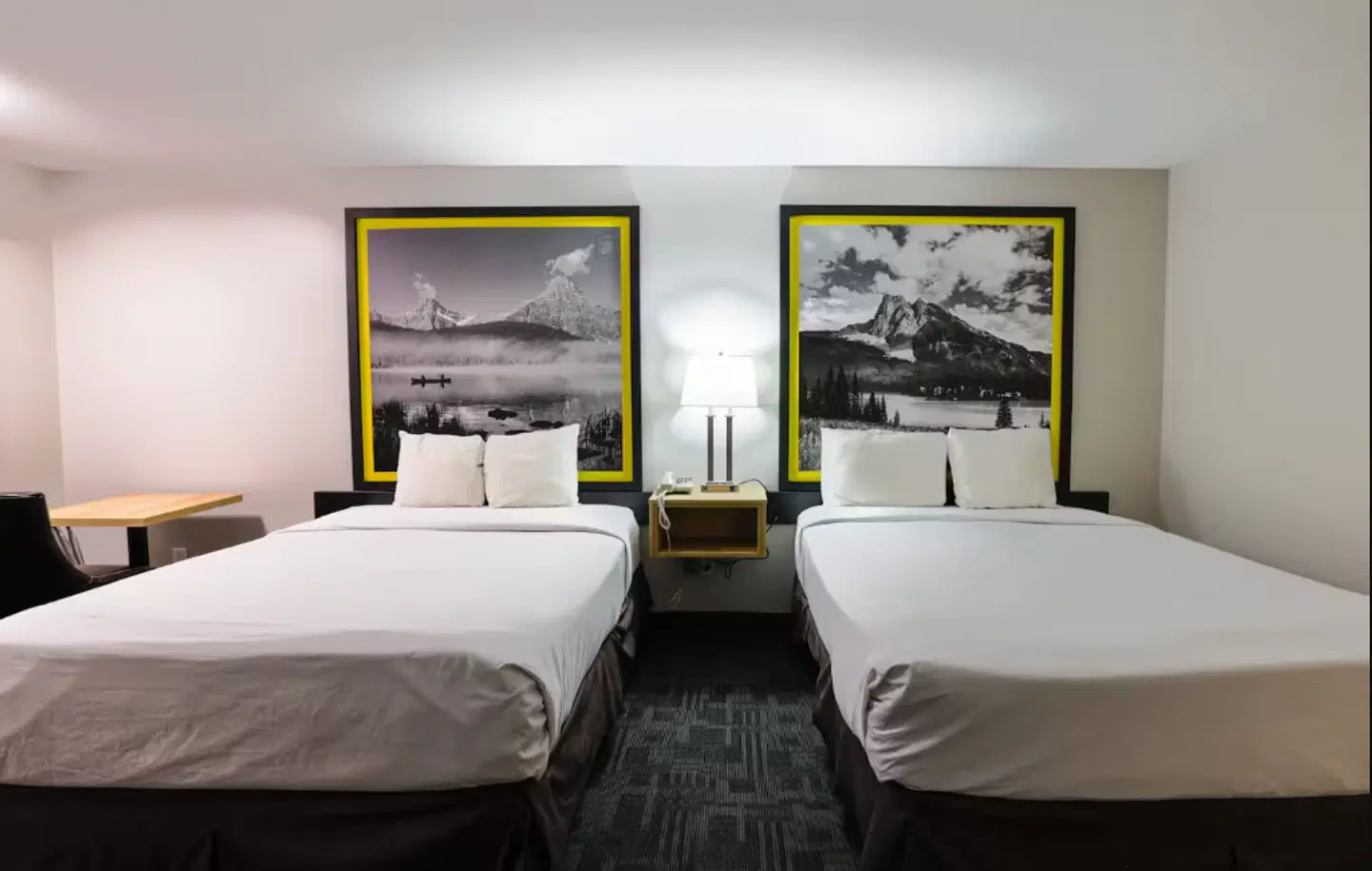 Super 8 by Wyndham Clearwater BC ROOM_EXAMPLE