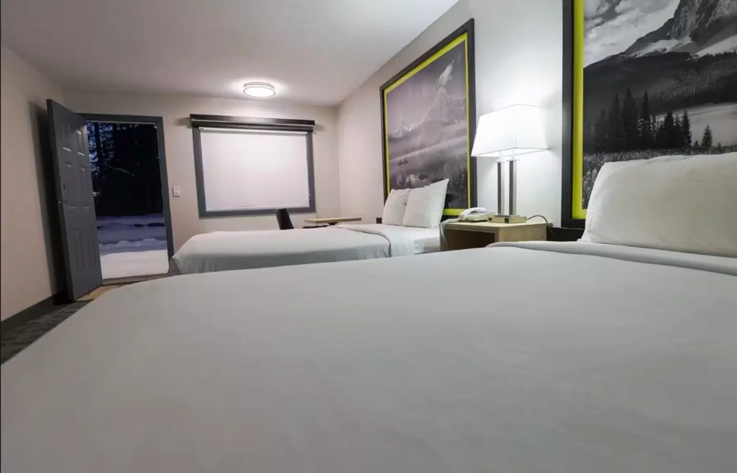 Super 8 by Wyndham Clearwater BC ROOM_EXAMPLE