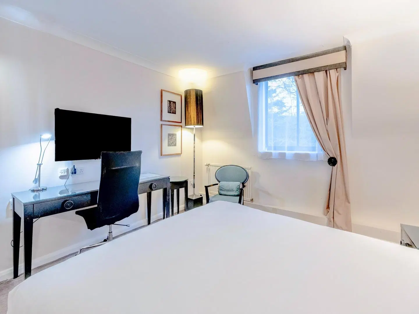 The Landmark Hotel and Leisure Club ROOM_EXAMPLE