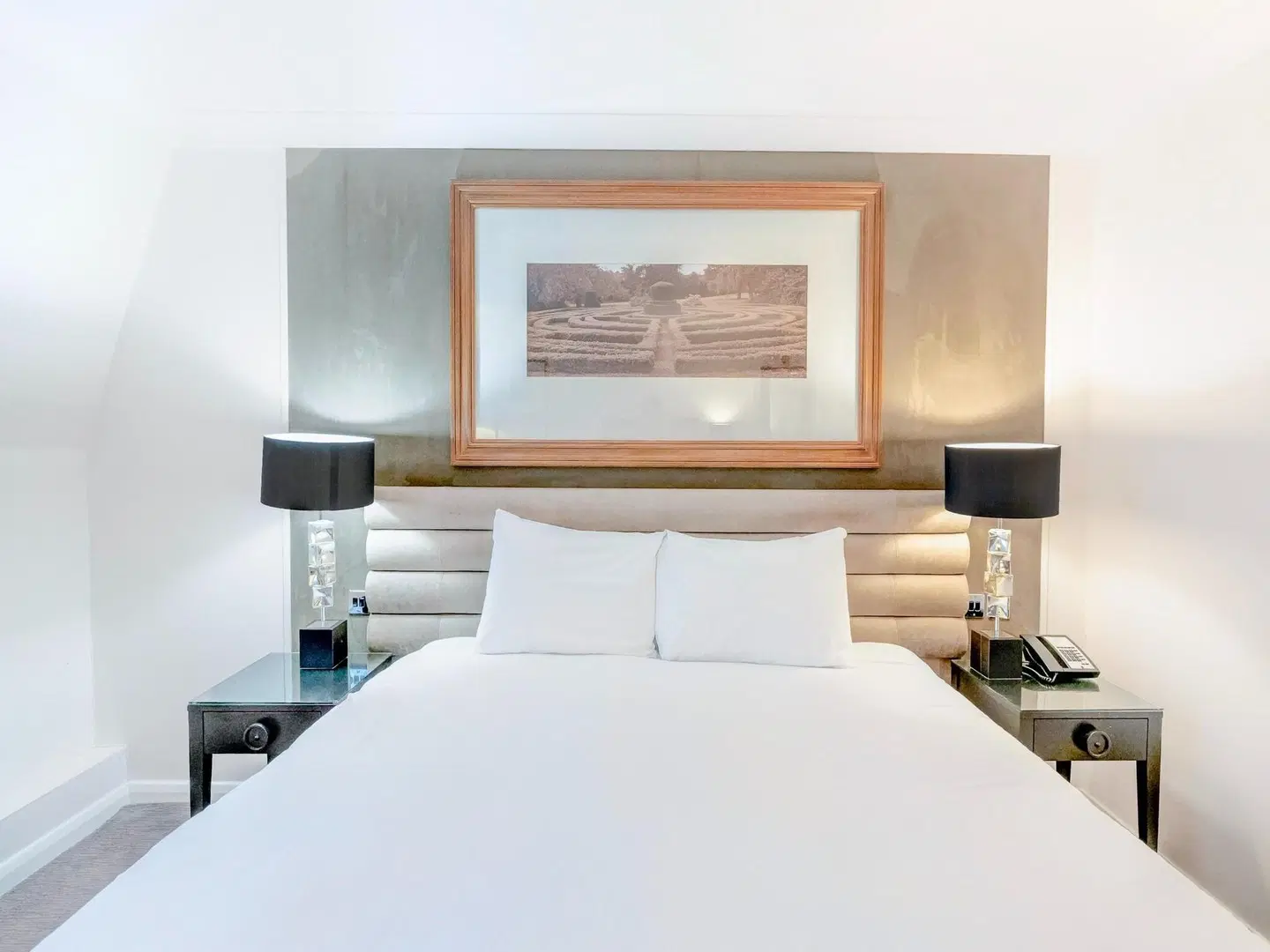 The Landmark Hotel and Leisure Club ROOM_EXAMPLE