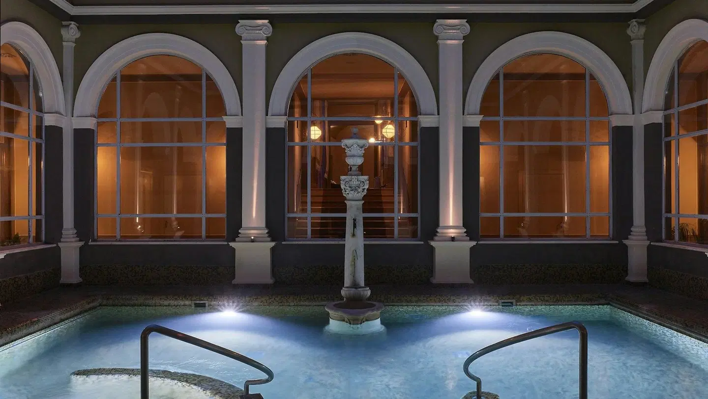 Bagni Di Pisa - The Leading Hotels of the World Hallenbad