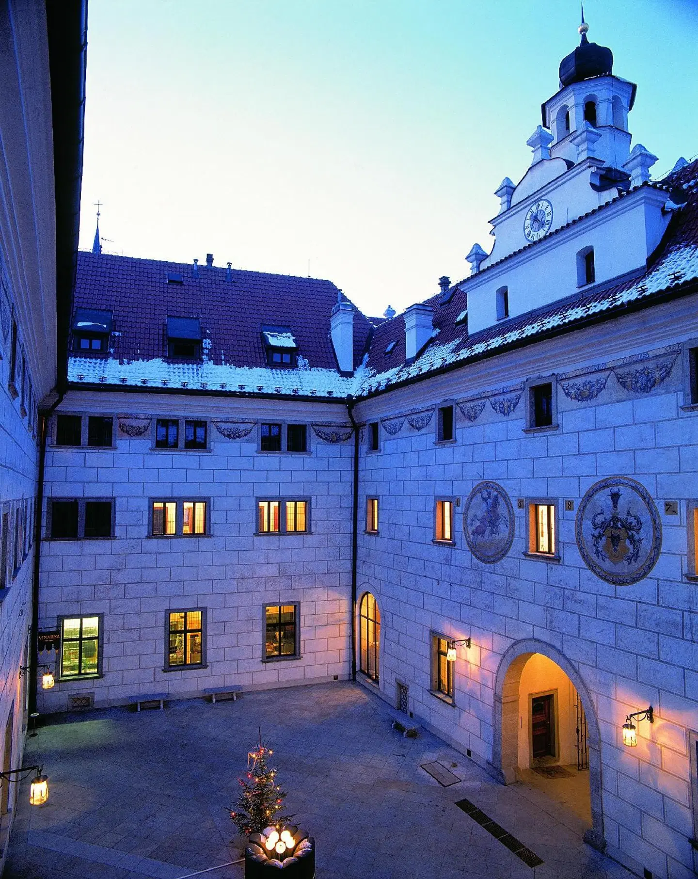 Ruze EXTERIOR