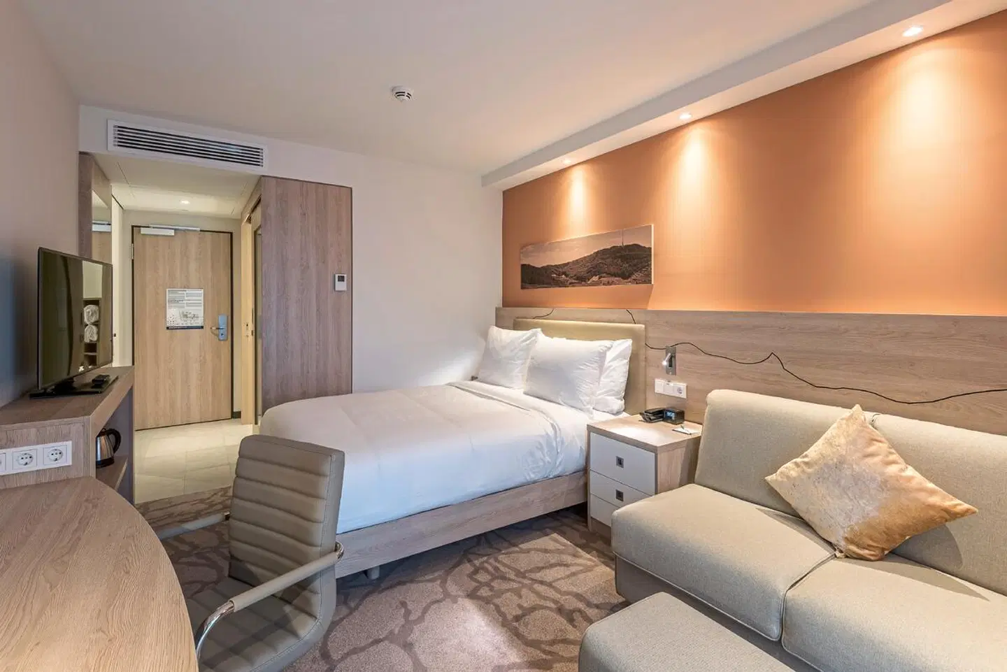 Hampton by Hilton Freiburg ROOM_EXAMPLE