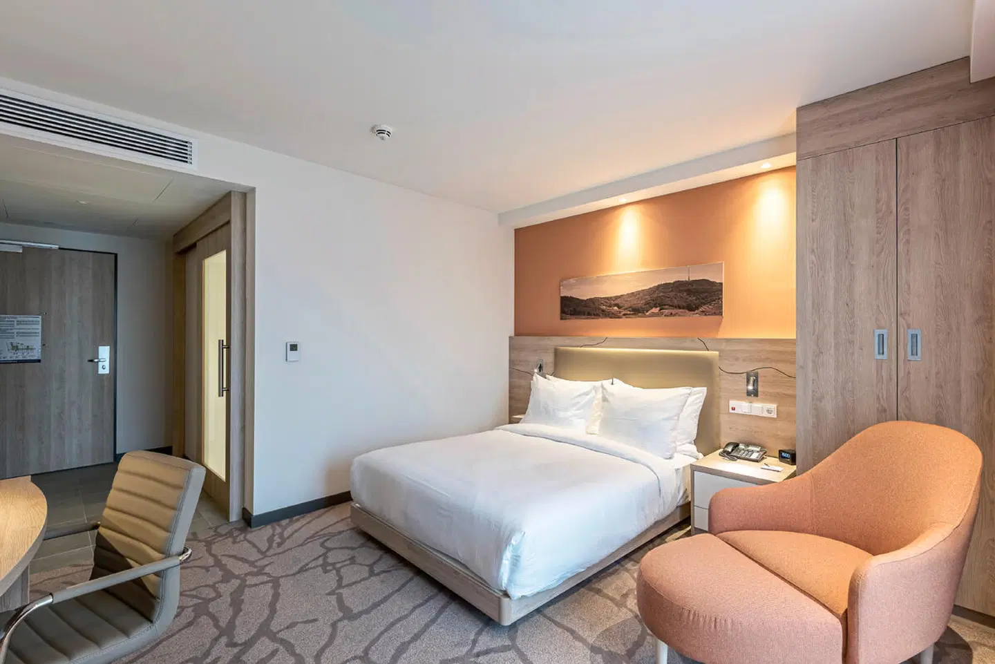 Hampton by Hilton Freiburg ROOM_EXAMPLE