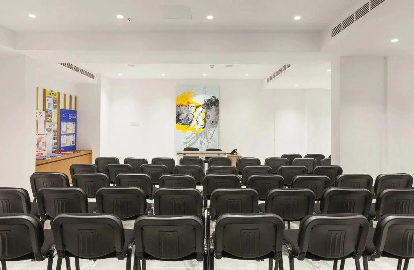 The Blue Ivy Hotel & Suites Konferenz
