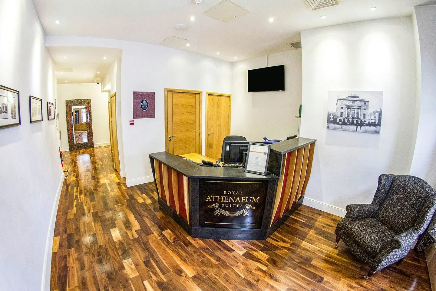 Royal Athenaeum Suites LOUNGE_LOBBY