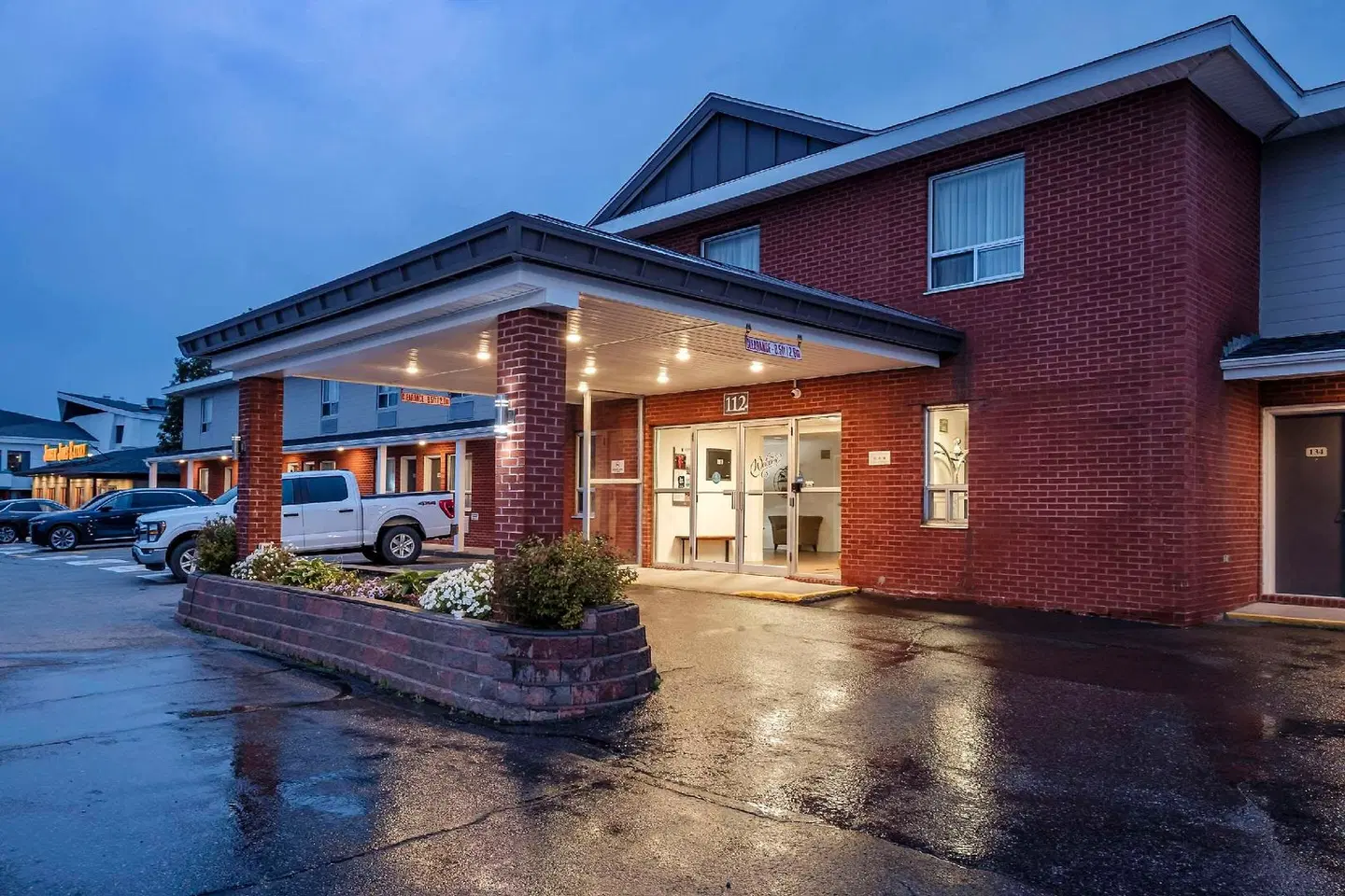 Comfort Inn EXTERIOR