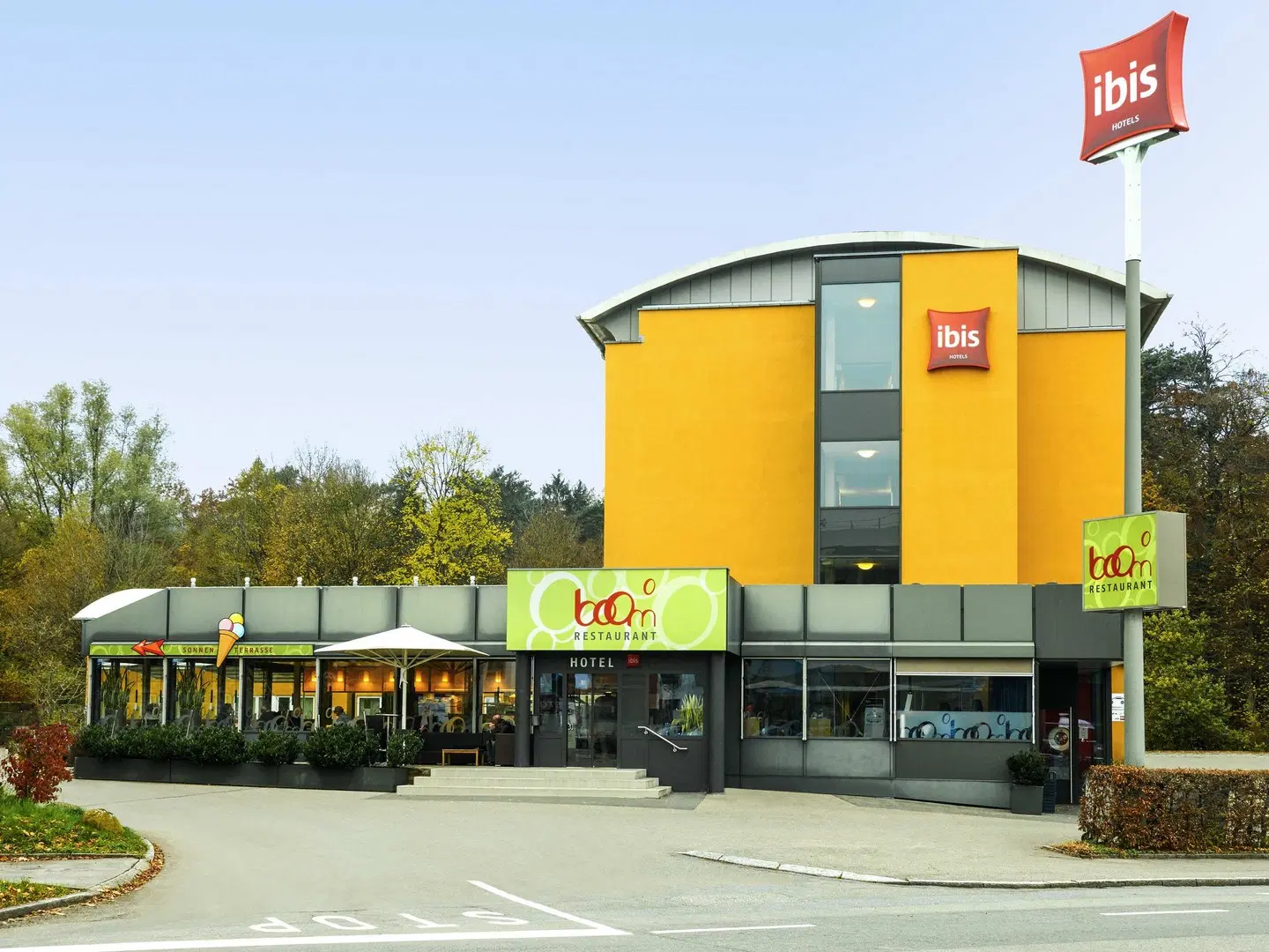 ibis Zurich Adliswil EXTERIOR