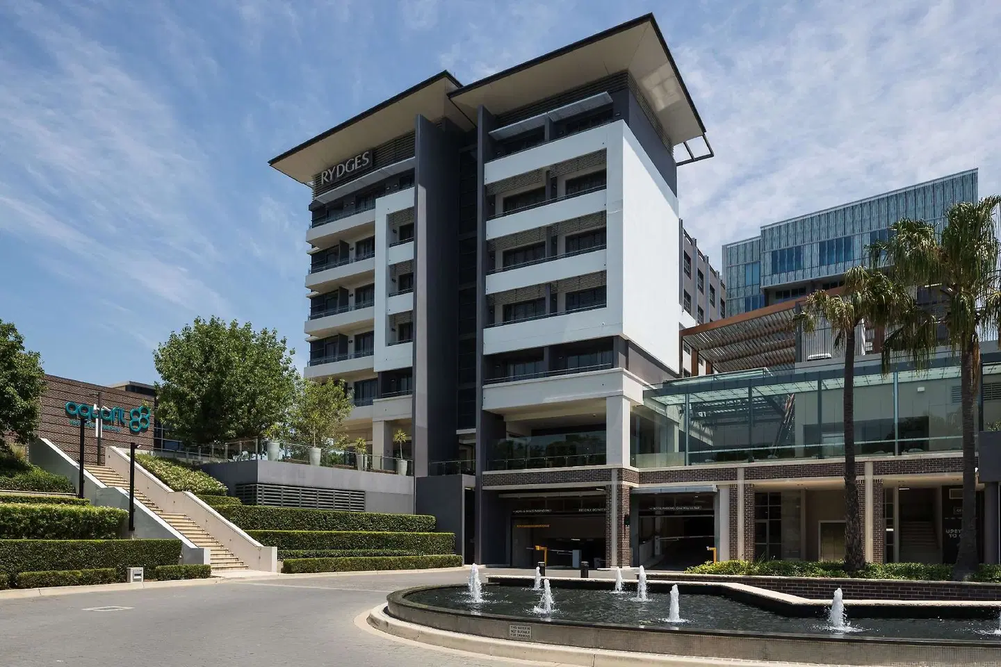 Rydges Campbelltown EXTERIOR