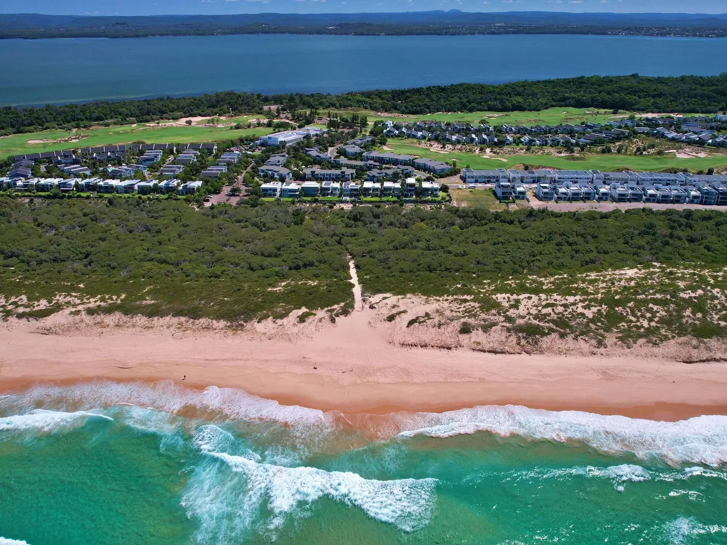 Pullman Magenta Shores Resort LANDSCAPE