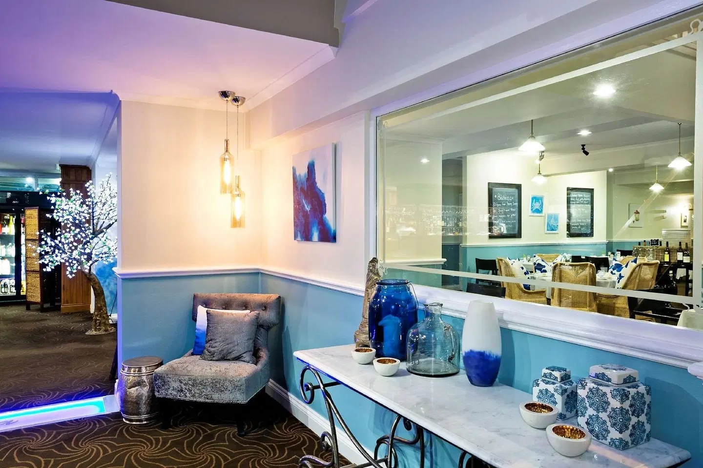 Best Western Sanctuary Inn Bar